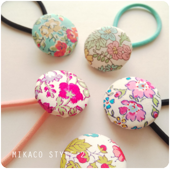 くるみボタンで作るヘアゴム 簡単なゴムの付け方は 画像あり Mikaco Style 2