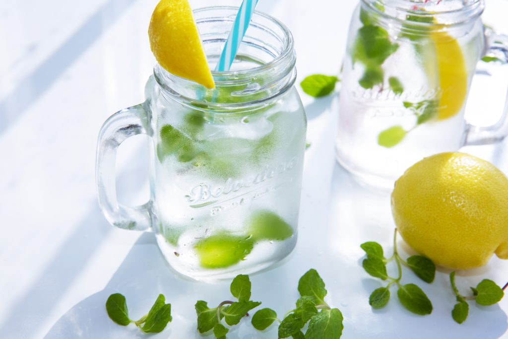 OS1を手作りしよう！飲みやすいレモン入りOS1風ドリンクの作り方